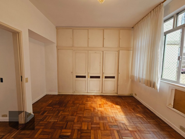 Apartamento à venda com 4 quartos, 180m² - Foto 14