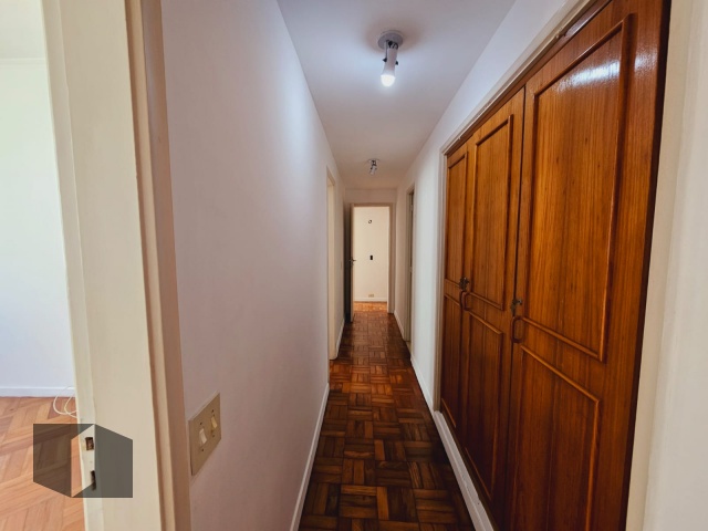 Apartamento à venda com 4 quartos, 180m² - Foto 5