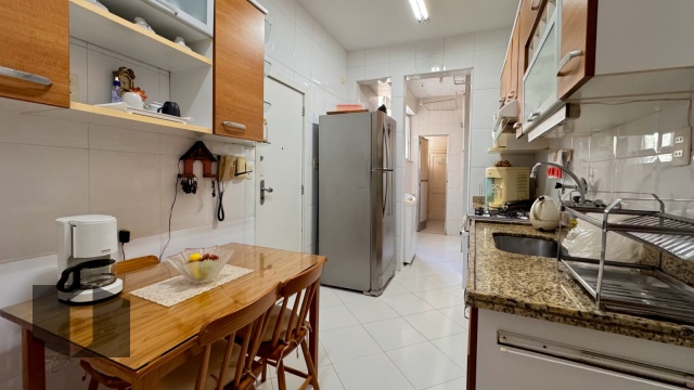 Apartamento à venda com 3 quartos, 120m² - Foto 13