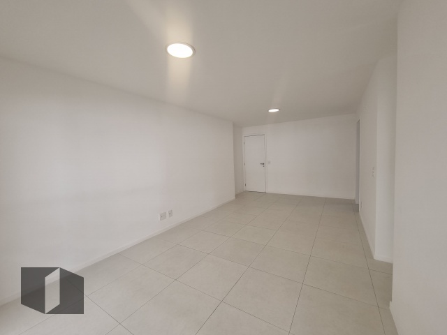 Apartamento à venda com 3 quartos, 91m² - Foto 3