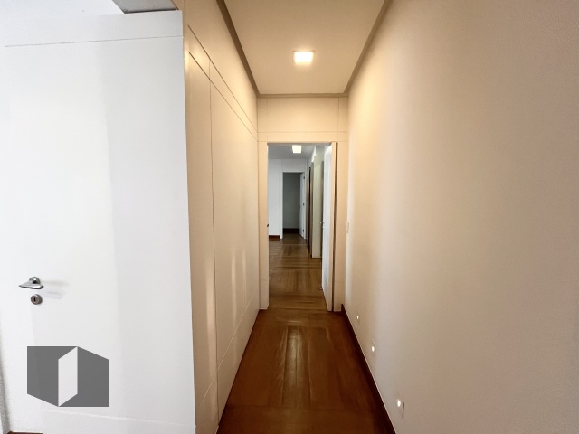 Apartamento à venda com 4 quartos, 320m² - Foto 32