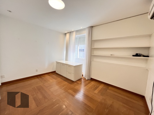 Apartamento à venda com 4 quartos, 320m² - Foto 19