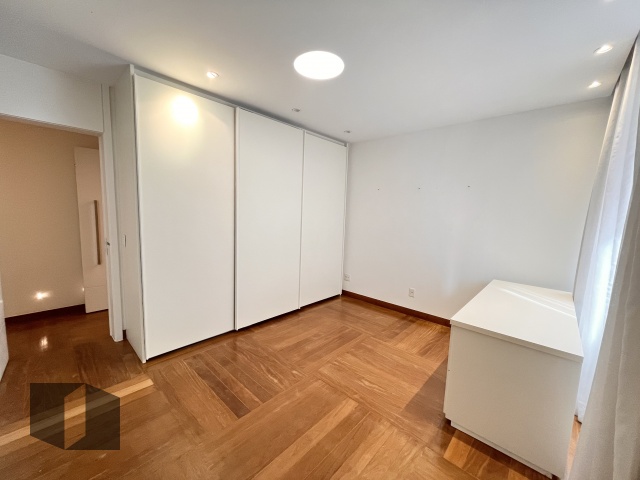 Apartamento à venda com 4 quartos, 320m² - Foto 20