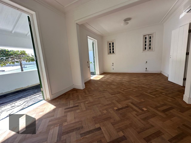 Casa à venda com 4 quartos, 439m² - Foto 12