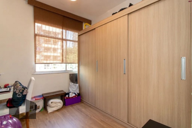 Apartamento à venda com 3 quartos, 95m² - Foto 9