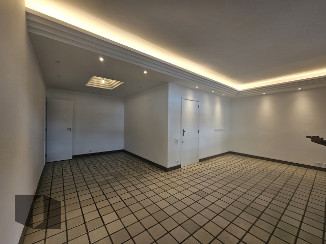 Apartamento para alugar com 3 quartos, 138m² - Foto 6