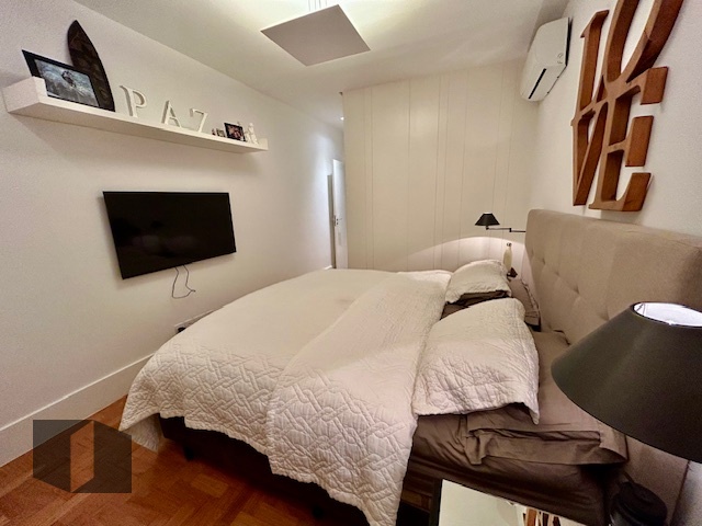 Apartamento à venda com 3 quartos, 150m² - Foto 9