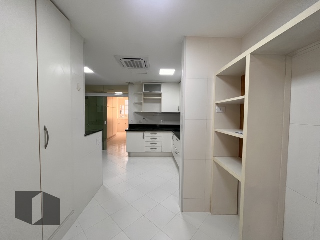 Apartamento à venda com 4 quartos, 264m² - Foto 31