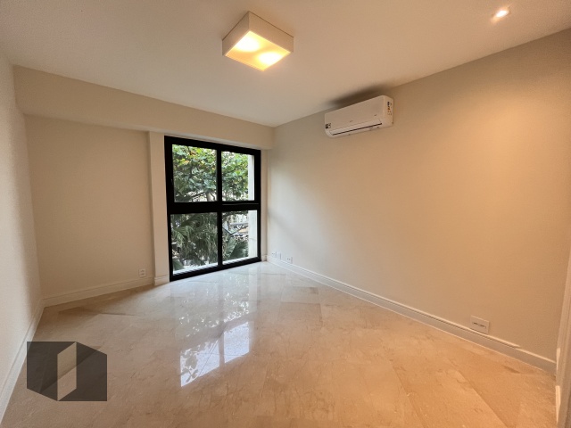 Apartamento à venda com 4 quartos, 264m² - Foto 11