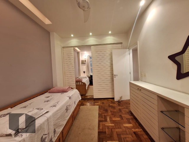 Apartamento à venda com 3 quartos, 133m² - Foto 16