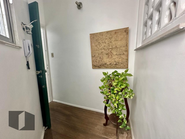 Apartamento à venda com 4 quartos, 222m² - Foto 6