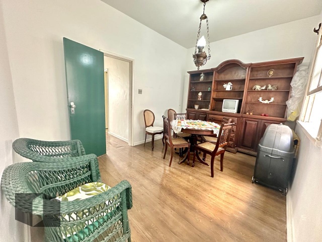 Apartamento à venda com 4 quartos, 222m² - Foto 4