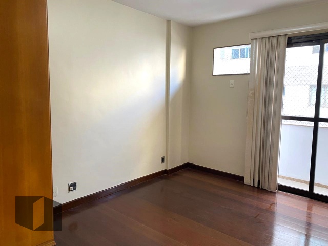 Apartamento à venda com 4 quartos, 151m² - Foto 17