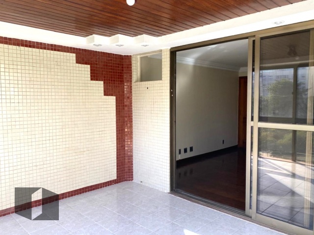 Apartamento à venda com 4 quartos, 151m² - Foto 4