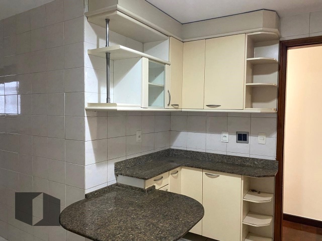 Apartamento à venda com 4 quartos, 151m² - Foto 27