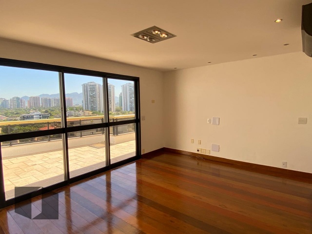 Cobertura à venda com 4 quartos, 252m² - Foto 4