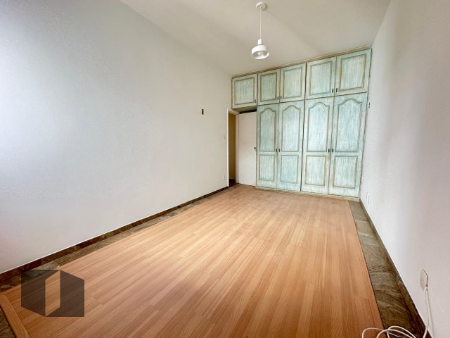 Apartamento à venda com 4 quartos, 203m² - Foto 7