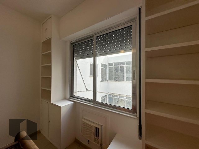 Apartamento à venda com 4 quartos, 203m² - Foto 12