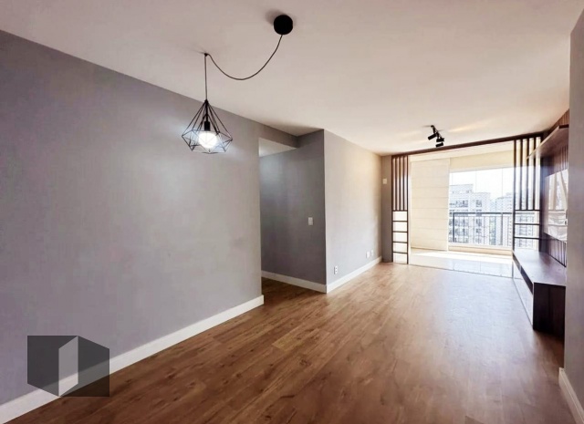 Apartamento à venda com 2 quartos, 70m² - Foto 1