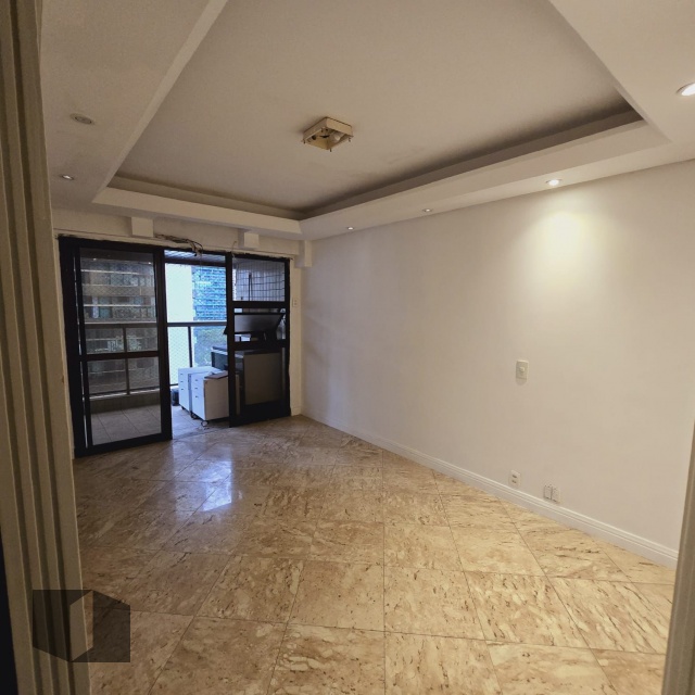 Apartamento para alugar com 4 quartos, 154m² - Foto 5