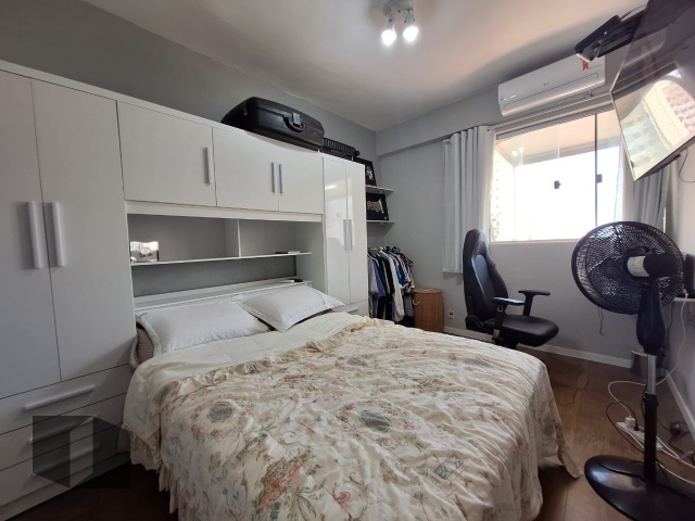 Apartamento à venda com 2 quartos, 83m² - Foto 15