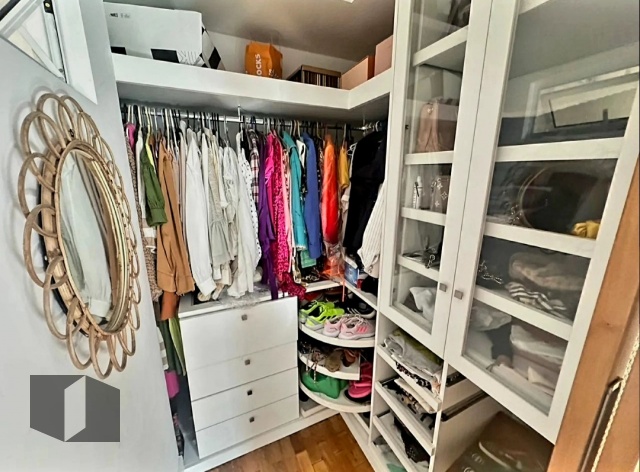 10 closet 