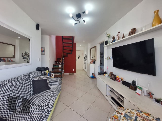 Cobertura à venda com 2 quartos, 120m² - Foto 1