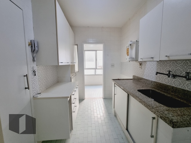 Apartamento à venda com 3 quartos, 79m² - Foto 25