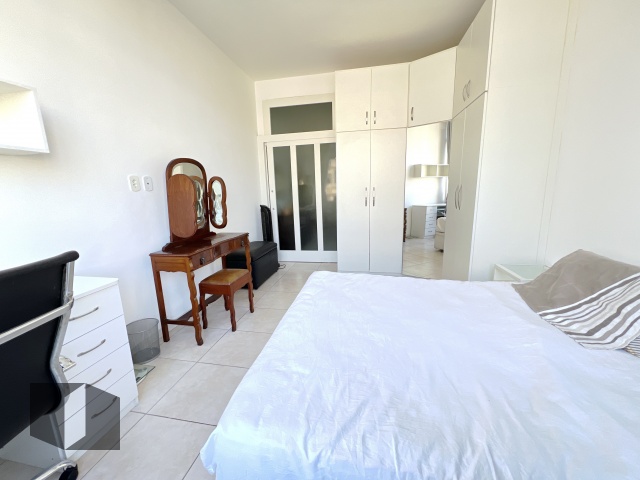 Apartamento à venda com 1 quarto, 42m² - Foto 8