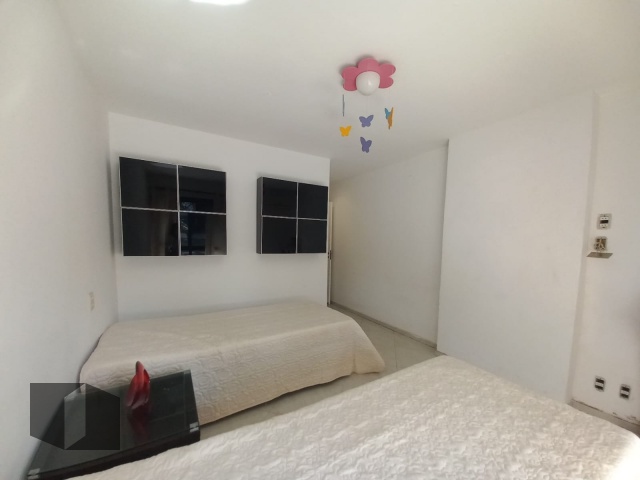 Apartamento para alugar com 4 quartos, 191m² - Foto 14