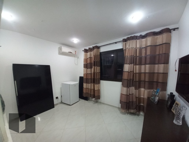 Apartamento para alugar com 4 quartos, 191m² - Foto 16