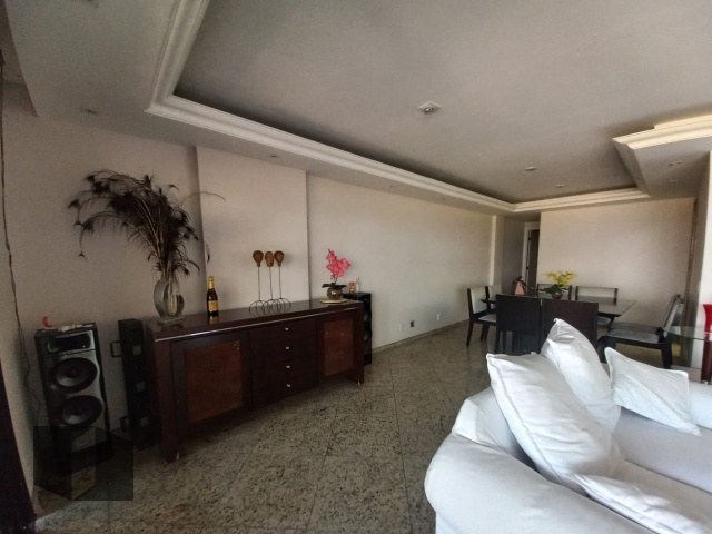 Apartamento para alugar com 4 quartos, 191m² - Foto 4