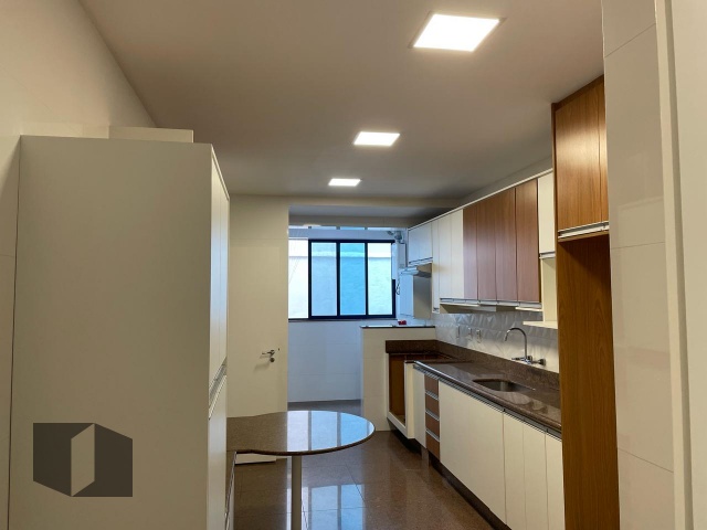 Apartamento à venda com 3 quartos, 163m² - Foto 18