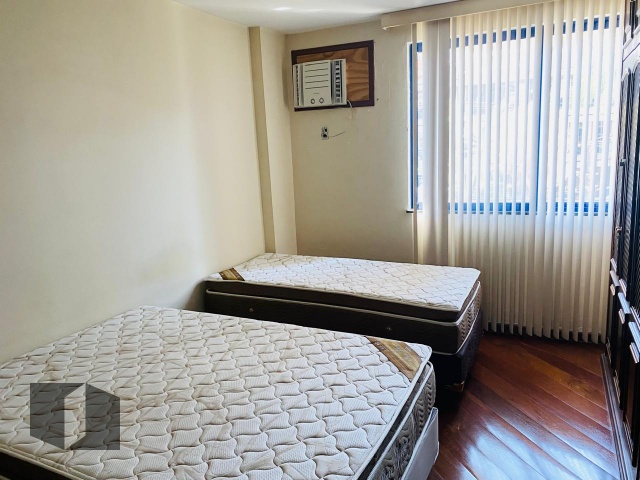 Apartamento à venda com 3 quartos, 199m² - Foto 12