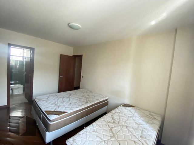 Apartamento à venda com 3 quartos, 199m² - Foto 13