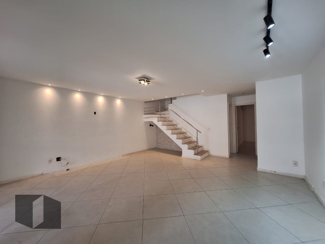 Casa à venda com 3 quartos, 254m² - Foto 10