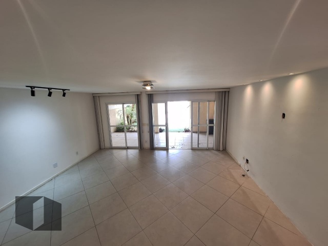 Casa à venda com 3 quartos, 254m² - Foto 12