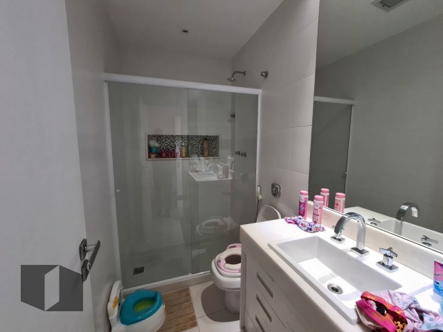 Apartamento à venda com 4 quartos, 270m² - Foto 9