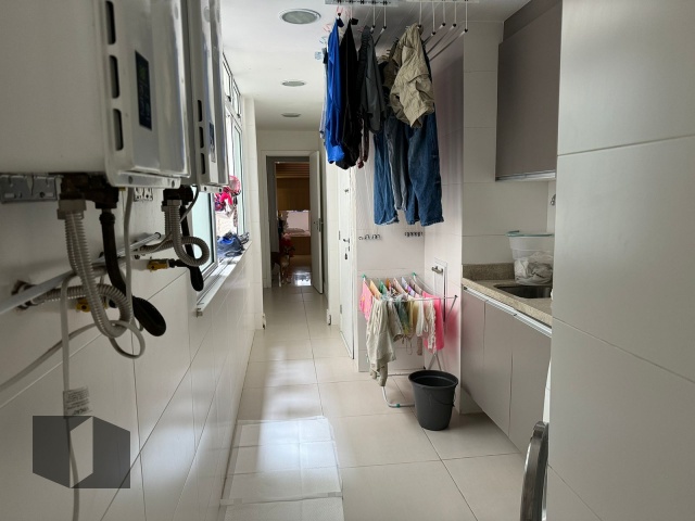 Apartamento à venda com 4 quartos, 270m² - Foto 12