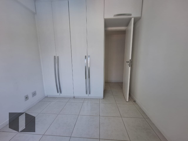 Apartamento à venda com 3 quartos, 107m² - Foto 19