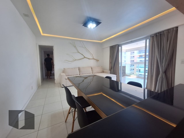 Apartamento à venda com 3 quartos, 107m² - Foto 7