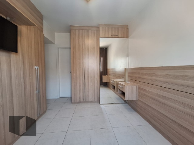 Apartamento à venda com 3 quartos, 107m² - Foto 12