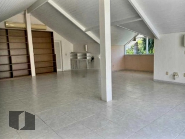 Casa de Condomínio à venda com 4 quartos, 700m² - Foto 31