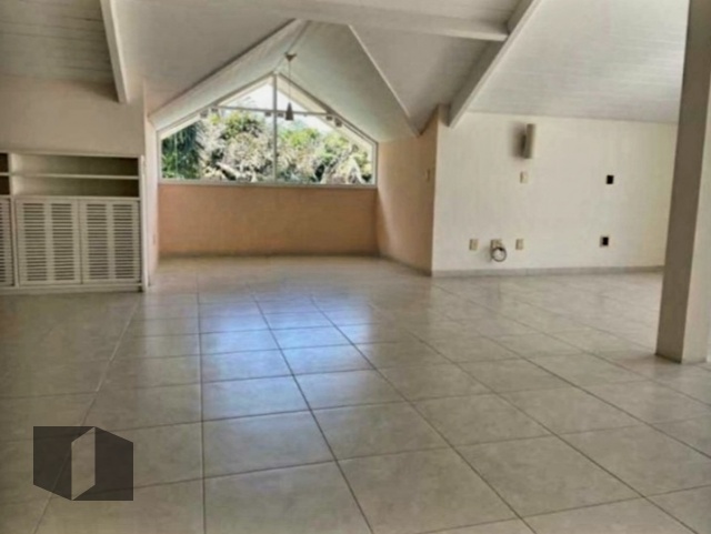 Casa de Condomínio à venda com 4 quartos, 700m² - Foto 33