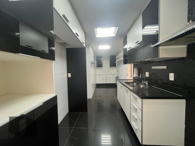 Cobertura à venda com 4 quartos, 421m² - Foto 29