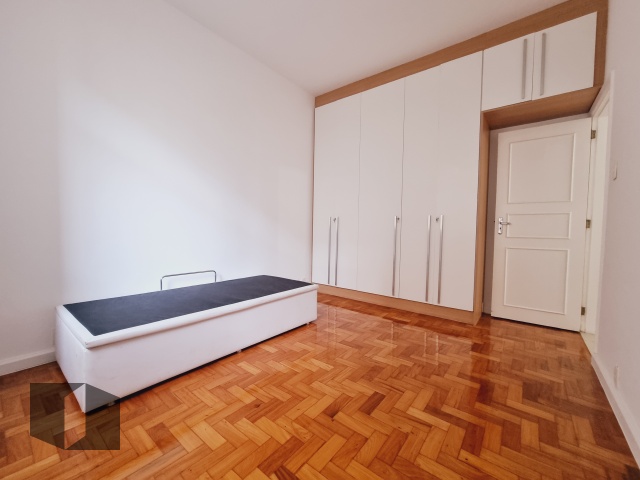 Apartamento à venda com 3 quartos, 211m² - Foto 15