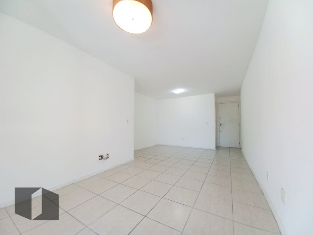 Apartamento à venda com 3 quartos, 112m² - Foto 9