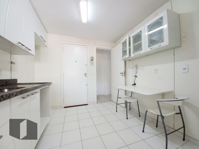 Apartamento à venda com 3 quartos, 112m² - Foto 26