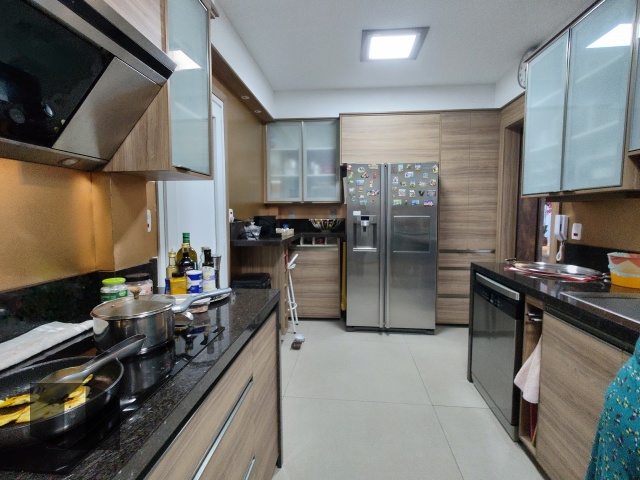 Apartamento à venda com 4 quartos, 214m² - Foto 33