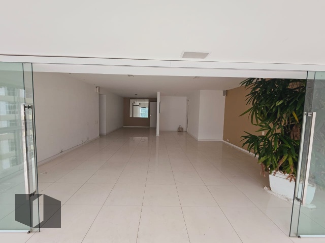 Apartamento à venda com 4 quartos, 166m² - Foto 3